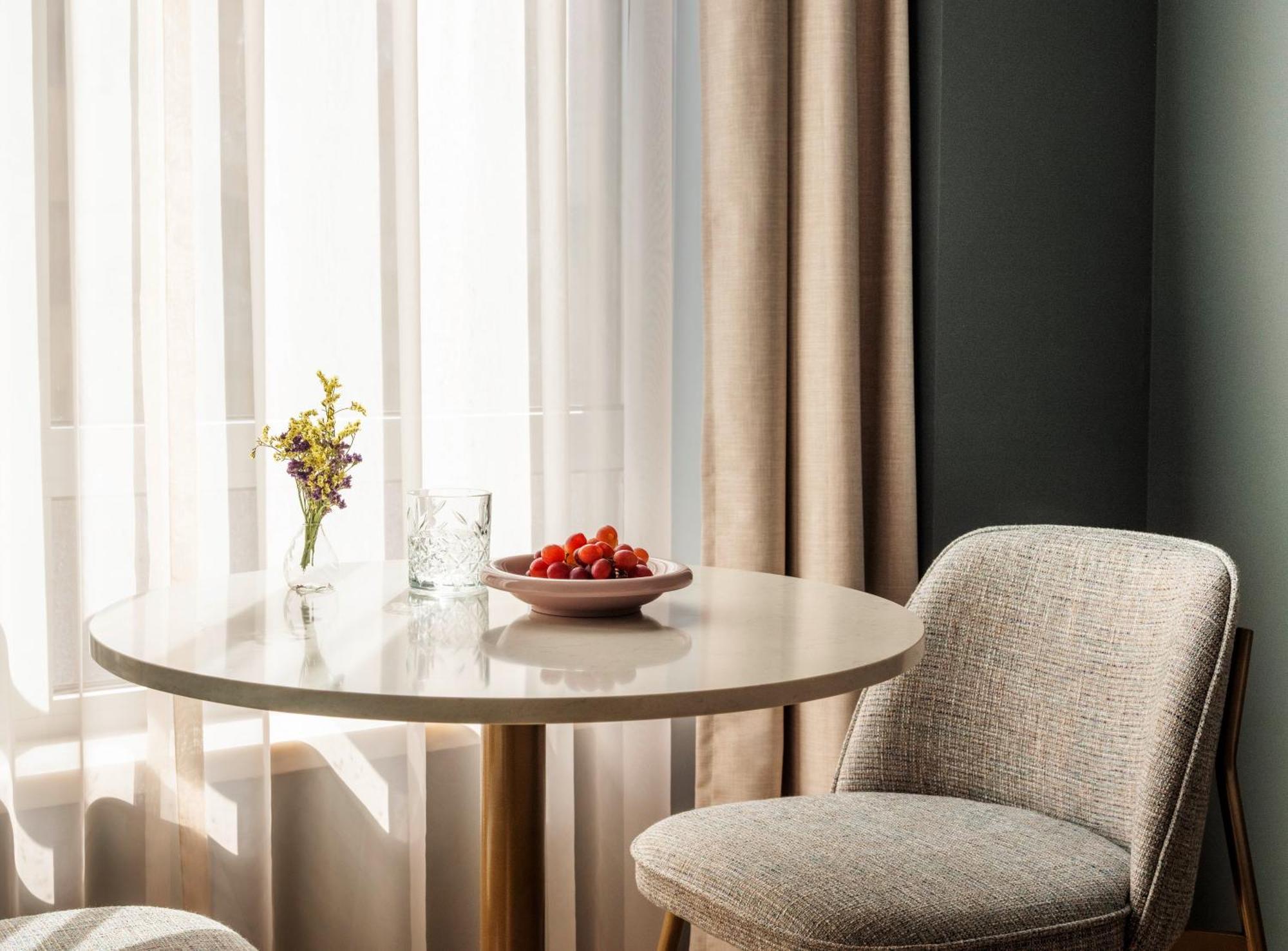Numa Rato Aparthotel