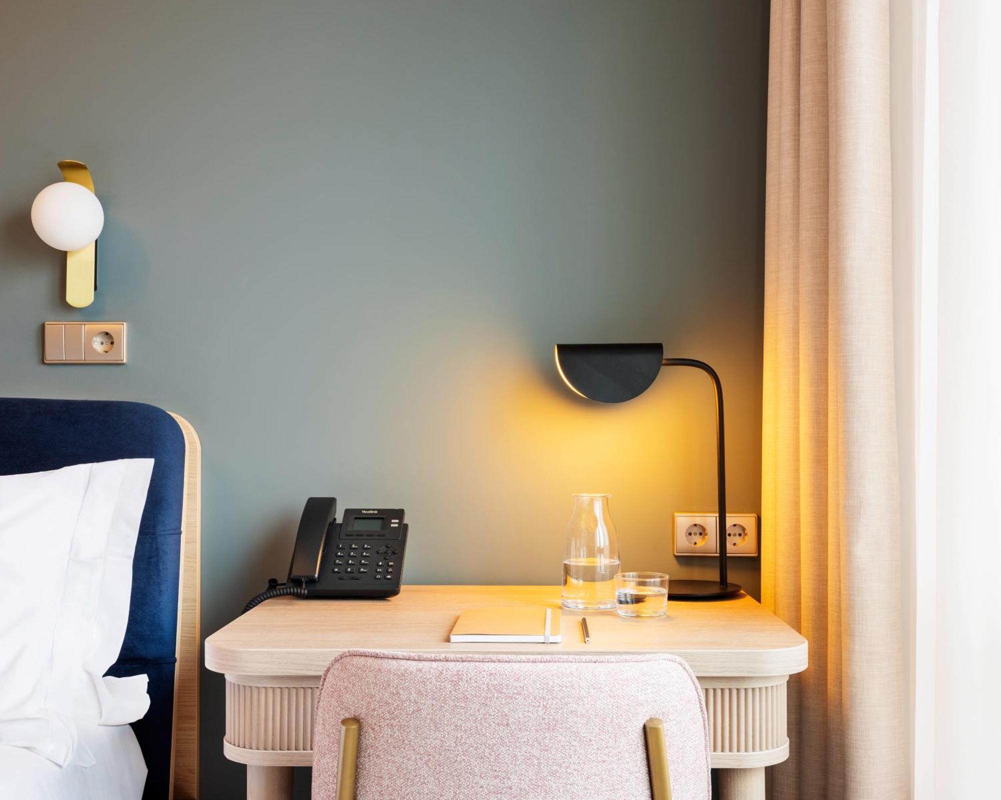 Numa Rato Aparthotel